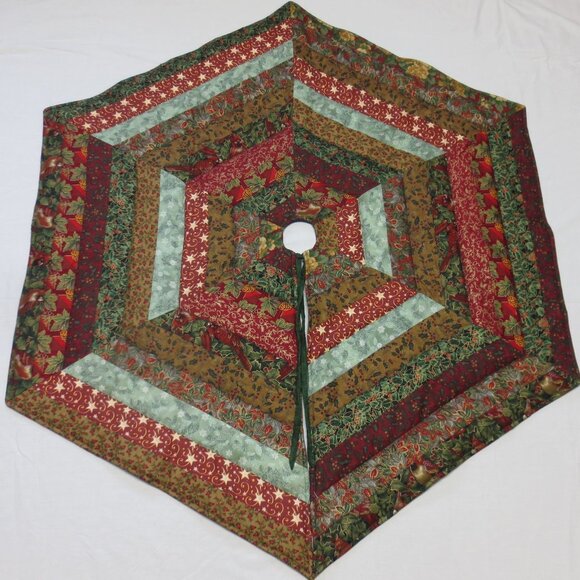 Hand Crafted Other - Handmade Quilted Patchwork Christmas Tree Skirt 47.5” Nostalgic Vintage Country